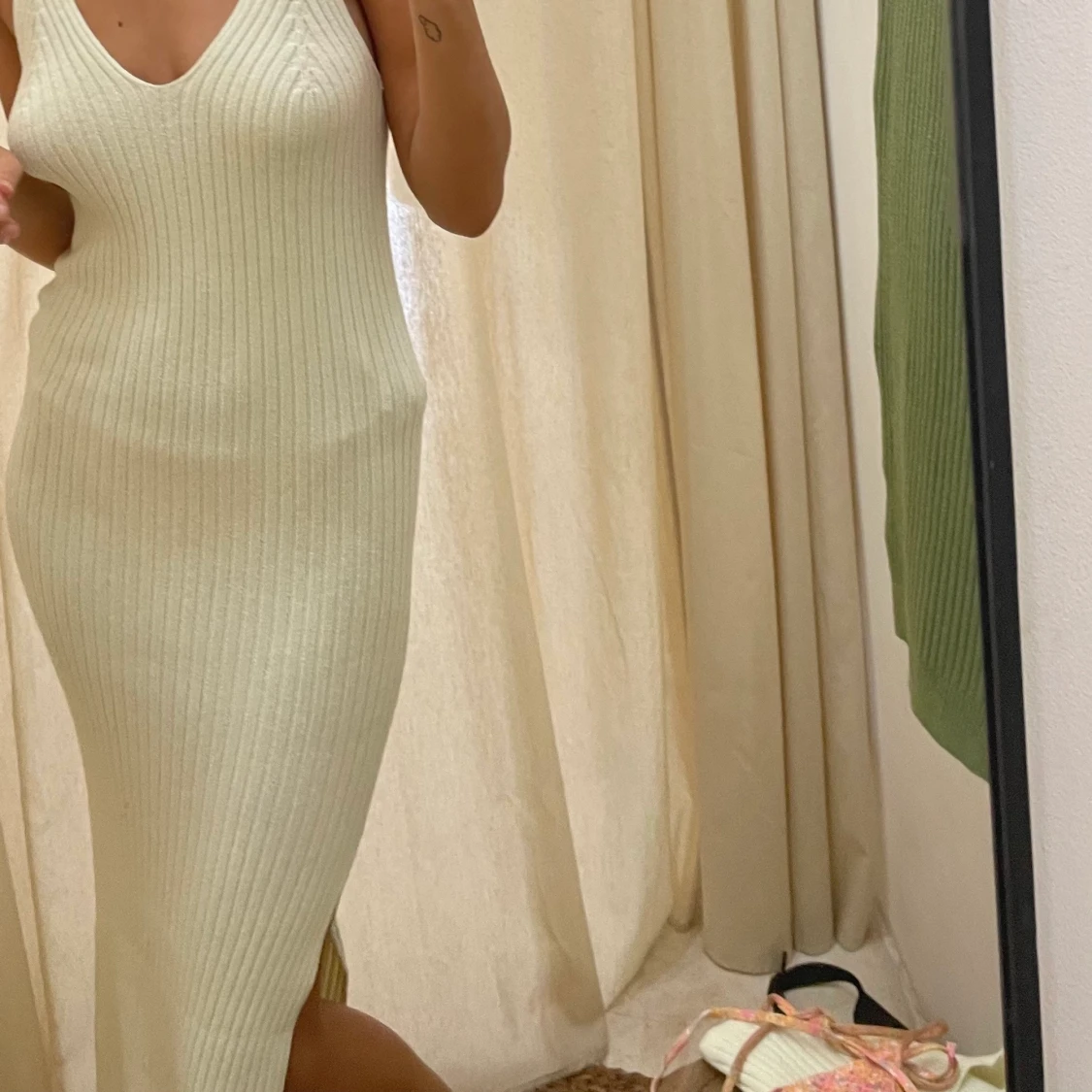 Stickad vit klänning - 90