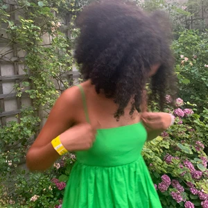 ZARA klänning - En somrig och färgglad klänning från Zara! 🫶🏼💘