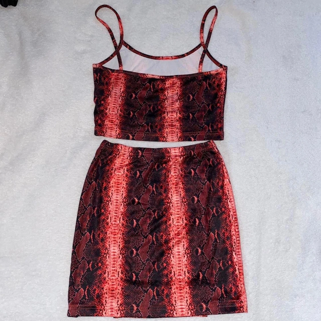 Röd snakeskin sommar set S - 90