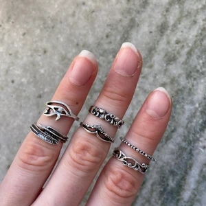 Ringar - Säljes som ett paket! Fem 16mm och en 15mm 💕 exklusive frakt