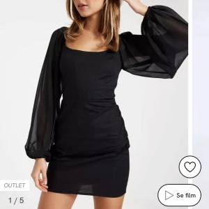 Svart klänning  - Använd en gång. 