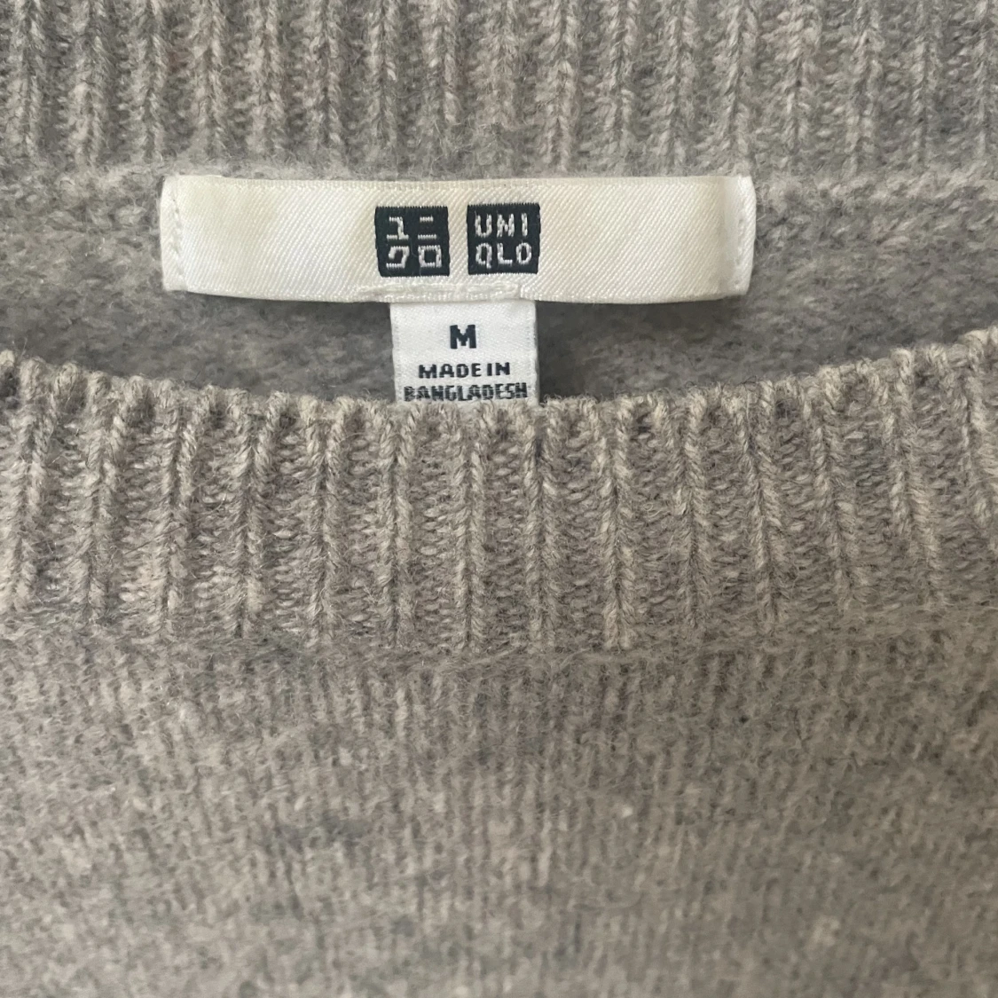 Stickad tröja  - 90