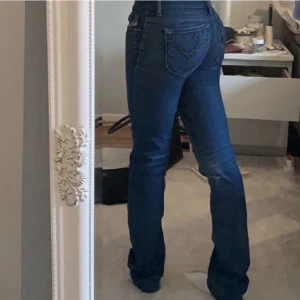 Disel jeans - Säljer denna lågmidjade disel jeansen som inte har kommit till användning då dem är för små för mig💞