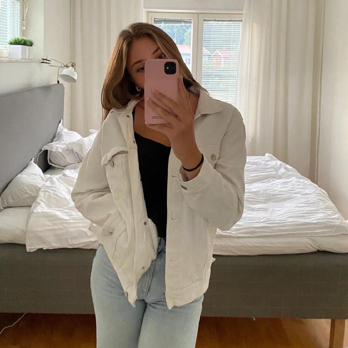 Vit oversized jeansjackan  - 90