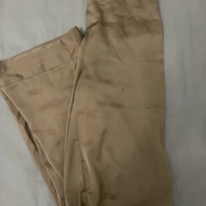 Satinbyxor  - Från bikbok aldrig använda 