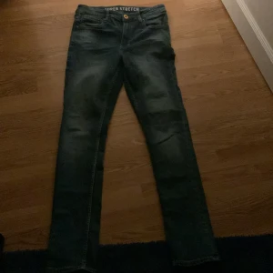 Blåa jeans - Vanliga blåa jeans inte använd nån gång helt nya säljer pga passar inte mig😊