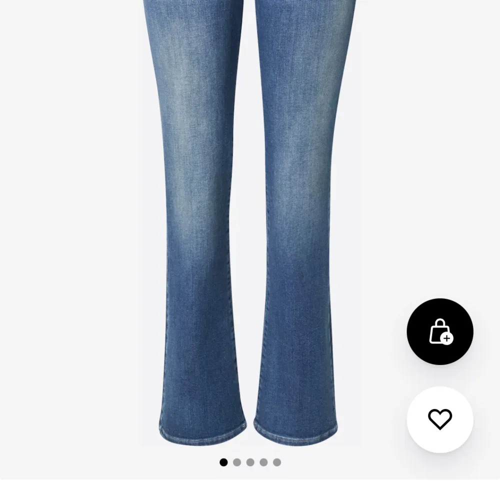 PRIS KAN DISKUTERAS! Hej! Jag tänkte kolla intresset för dessa ltb jeans som är nyinköpta för 725kr💘 de är i storlek 26/34 och är aldrig använda. Säljer pga att jag inte är säker på storleken och kan du skicka tillbaka💘. Jeans & Byxor.