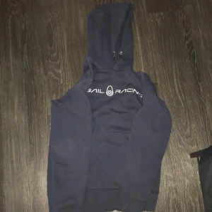 Sail racing tjock tröja - Sail racing tjock tröja storlek M nypris 1000 har knappast använt den