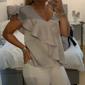 Grått linne - Säljer detta linne som ej används! 