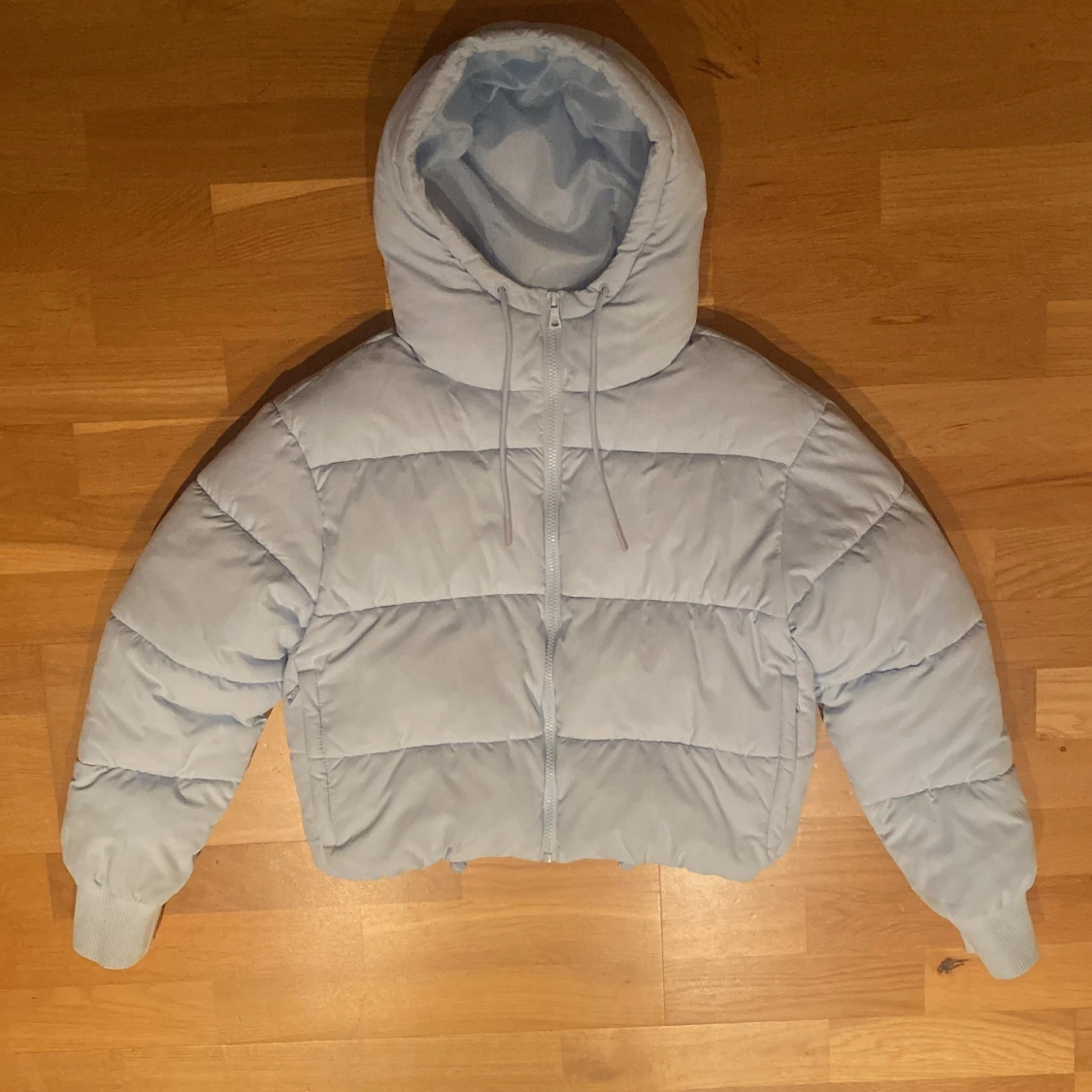 Monki - ljusblå vinterjacka, xs