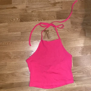 Neonrosa topp - Snygg topp från shein. Aldrig använd!🌸