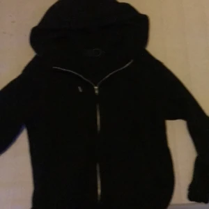 Svart kofta  - Fet svart kofta från pull&bear 