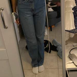 weekday straight leg jeans st 36