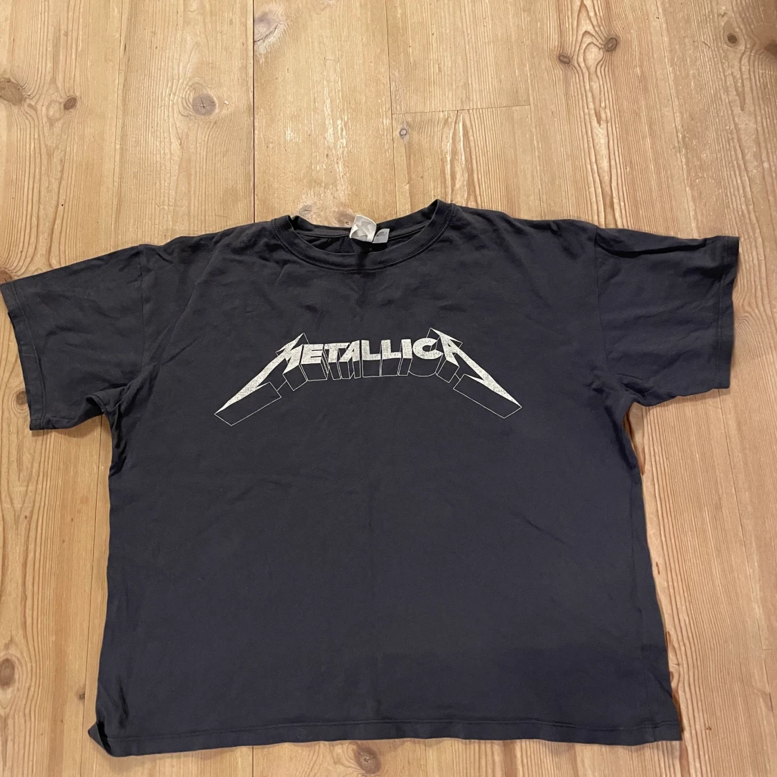 Metallica tröja.
