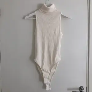 Bodysuit från Zara. Väldigt stretchig och bekväm