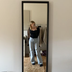 Jeans  - Gina Janes med slits från lager 157 sl XXS 