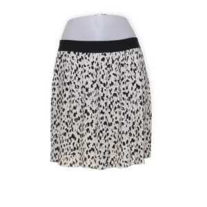 kjol - Kjol med coolt mönster! Nästan aldrig använd, som ny❤️