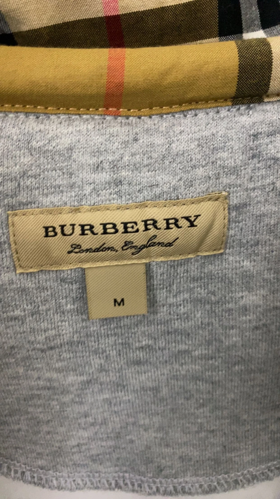 Burrbery tröja  - 90