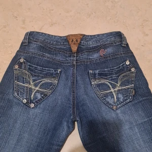 Lowwaist med coola fickor - Super söta lågmidjade byxor med snygga fickor