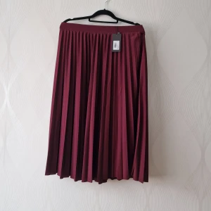 Kjol - Kjol Lager 157 oanvänd