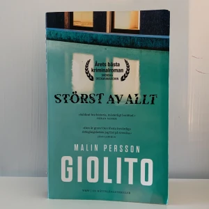 Bok  - Störst av allt, secondhand köpt. 