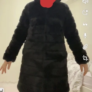 Pälsjacka  - Använd fåtal gånger