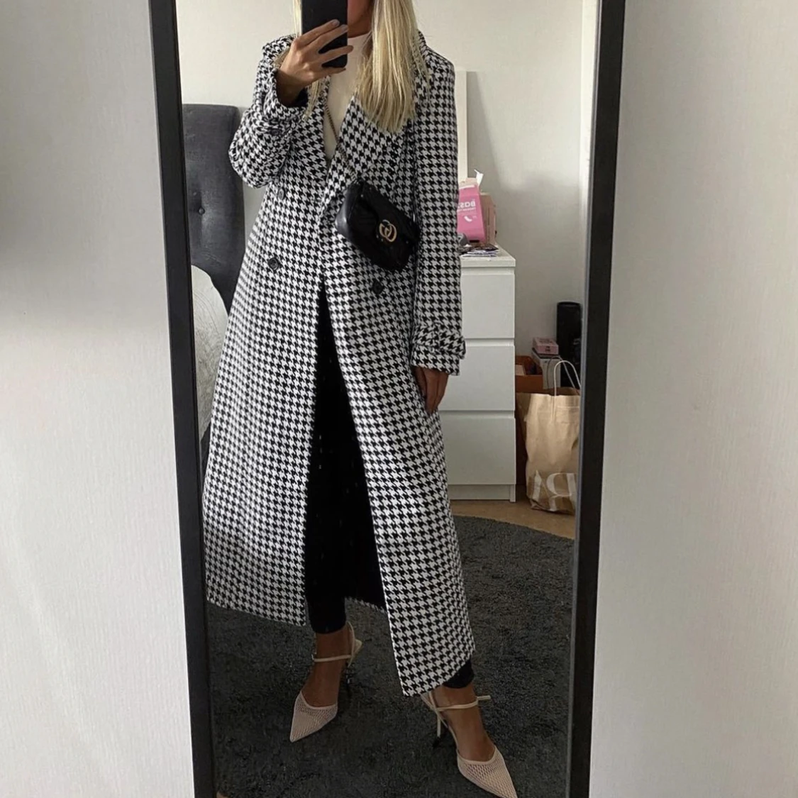 Hundtandsmönstrad kappa NAKD