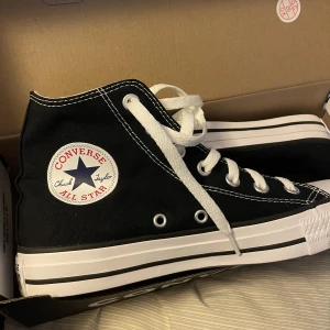 Converse  - Helt nya converse! Storlek 38🖤   600kr+frakt❕