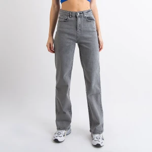Madlady grå jeans  - Nypris 599kr 70cm innerseam (passar korta!) Har ej kommit till användning då de är för stora för mig.