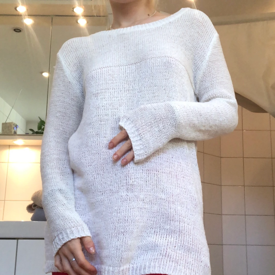 Vit stickad tröja