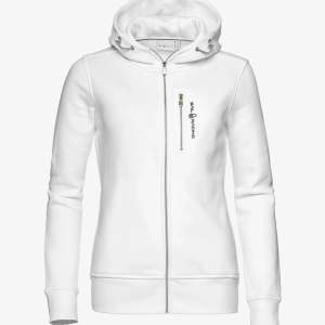 Säljer min vita sail racing hoodie som jag fick i julklapp. Säljer den pga att den aldrig kom till den användning som jag trodde så den har bara varit i min garderob. Kom privat för fler bilder, och priser kan diskuteras💗