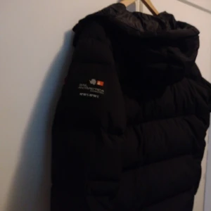 Sail raícing patron jacka. - Väldigt fint skick, använt en vinter.