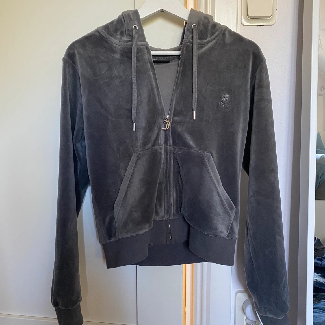 Grå Juicy Couture hoodie