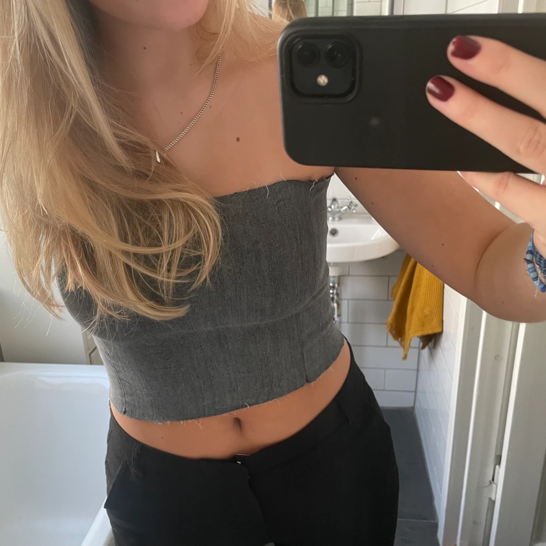 Bandeu topp i jeansmaterial