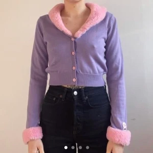 Rare Lazy Oaf x Esther Bunny Fluffy Cardigan - Super fin kofta från lazy oaf! Endast provad Storlek 8 (xs)  Pris kan diskuteras ☺️