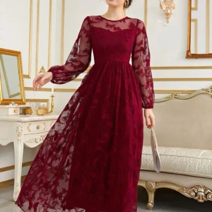 XS,S,M,L - En fin klänning helt nya. 