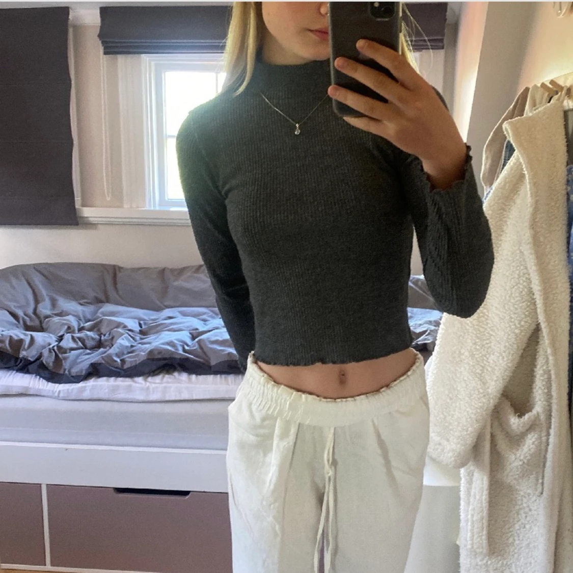 Halvpolo med fina detaljer