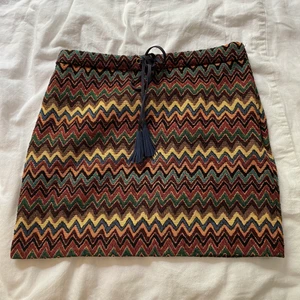 Missoni inspirerad kjol - Missoni inspirerad kjol köpt second hand. Storlek 36. Aldrig använd.