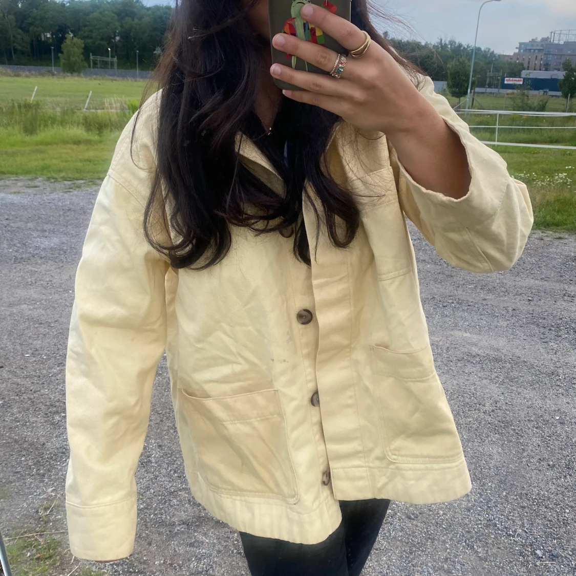 Gul jacka från Weekday  - 2