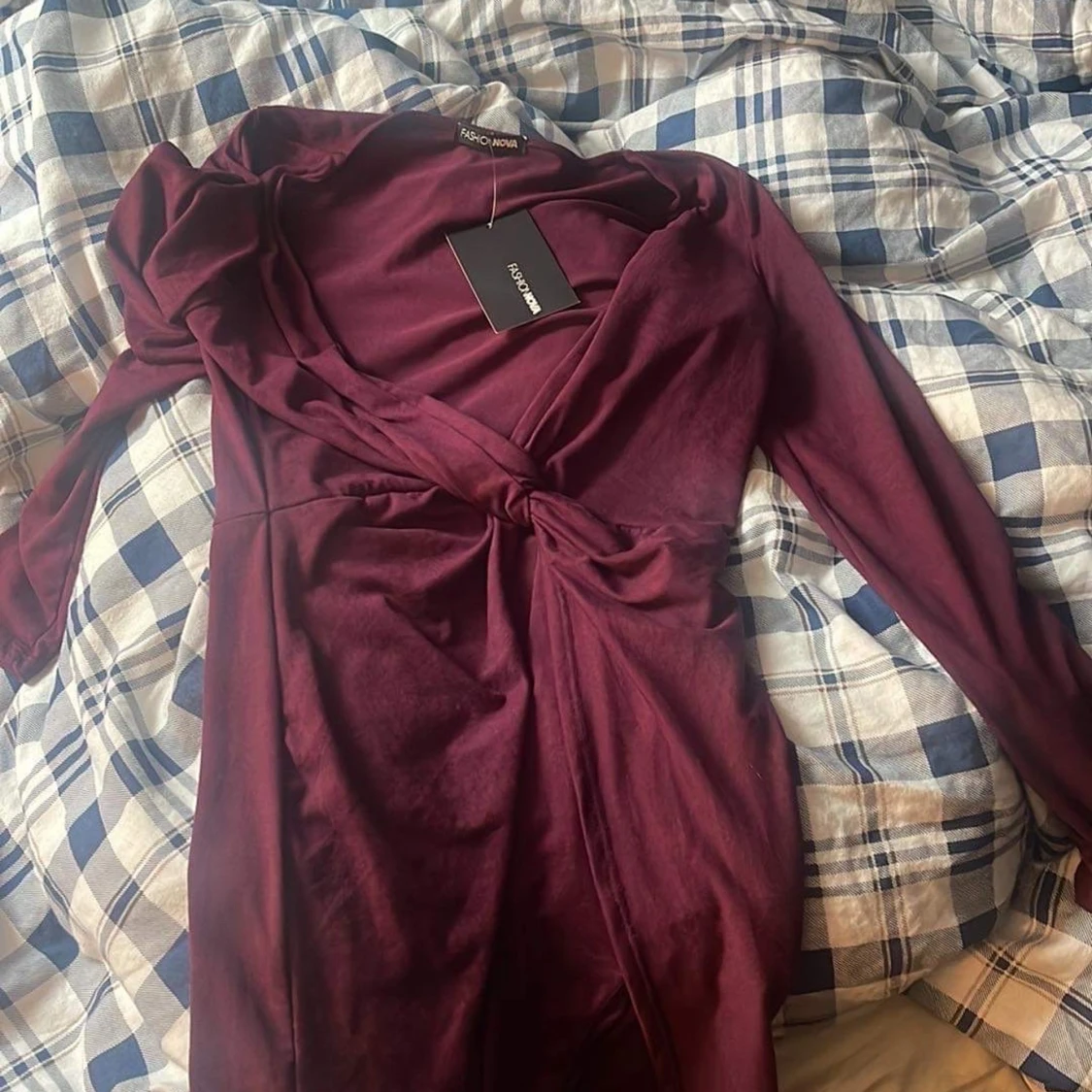 Oanvänd ny klänning!  - 90