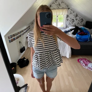 Zara topp - Randig topp från zara🌺 passar S