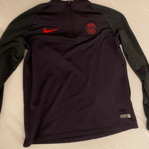 PSG tröja - Mycket fin PSG tröja (som ny)