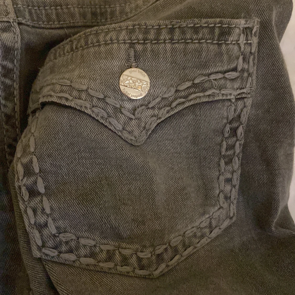 Grå jeans från Gina Tricot - 4