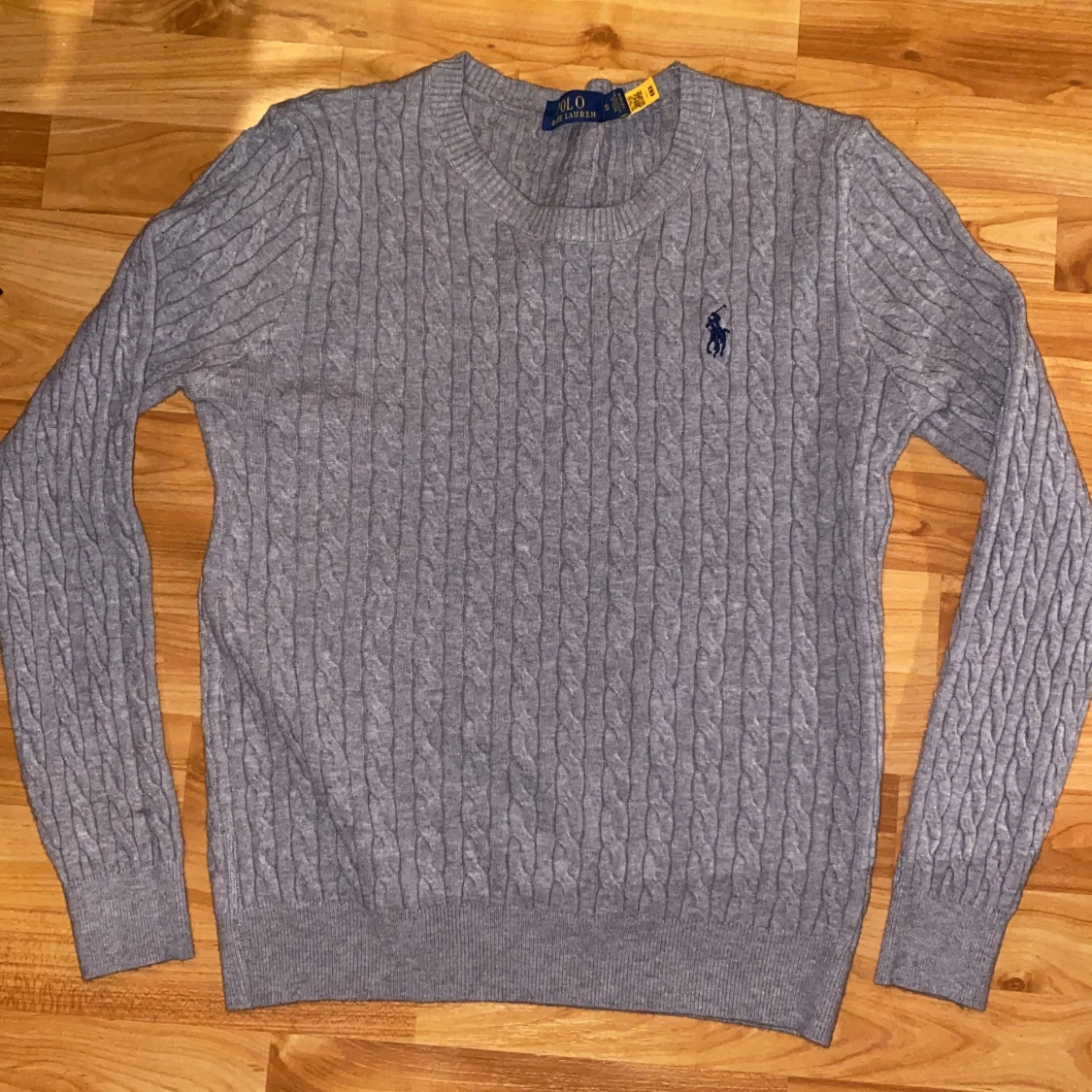 Grå stickad tröja från Ralph Lauren