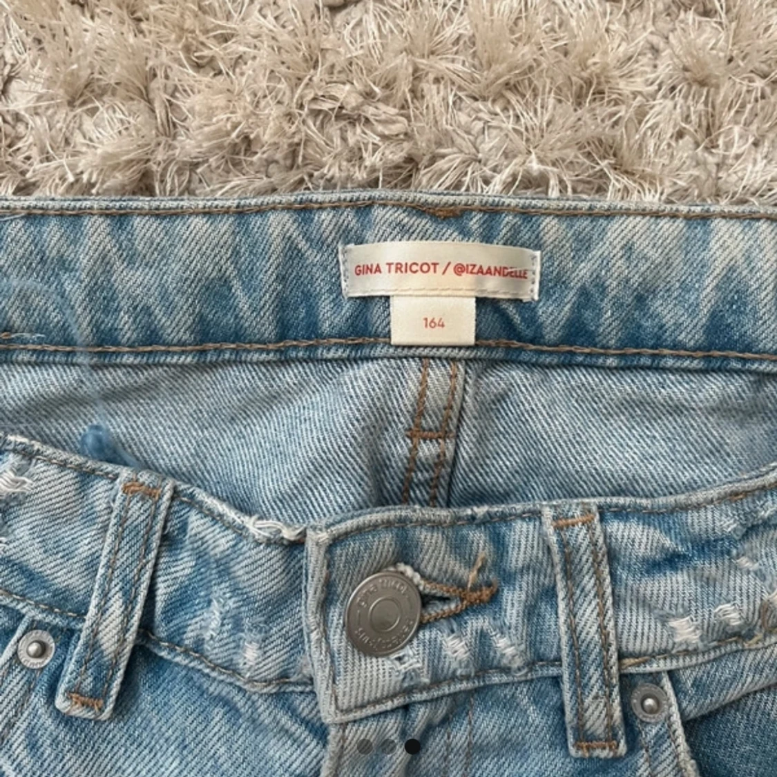 Ljusa jeans från Gina Tricot - 1