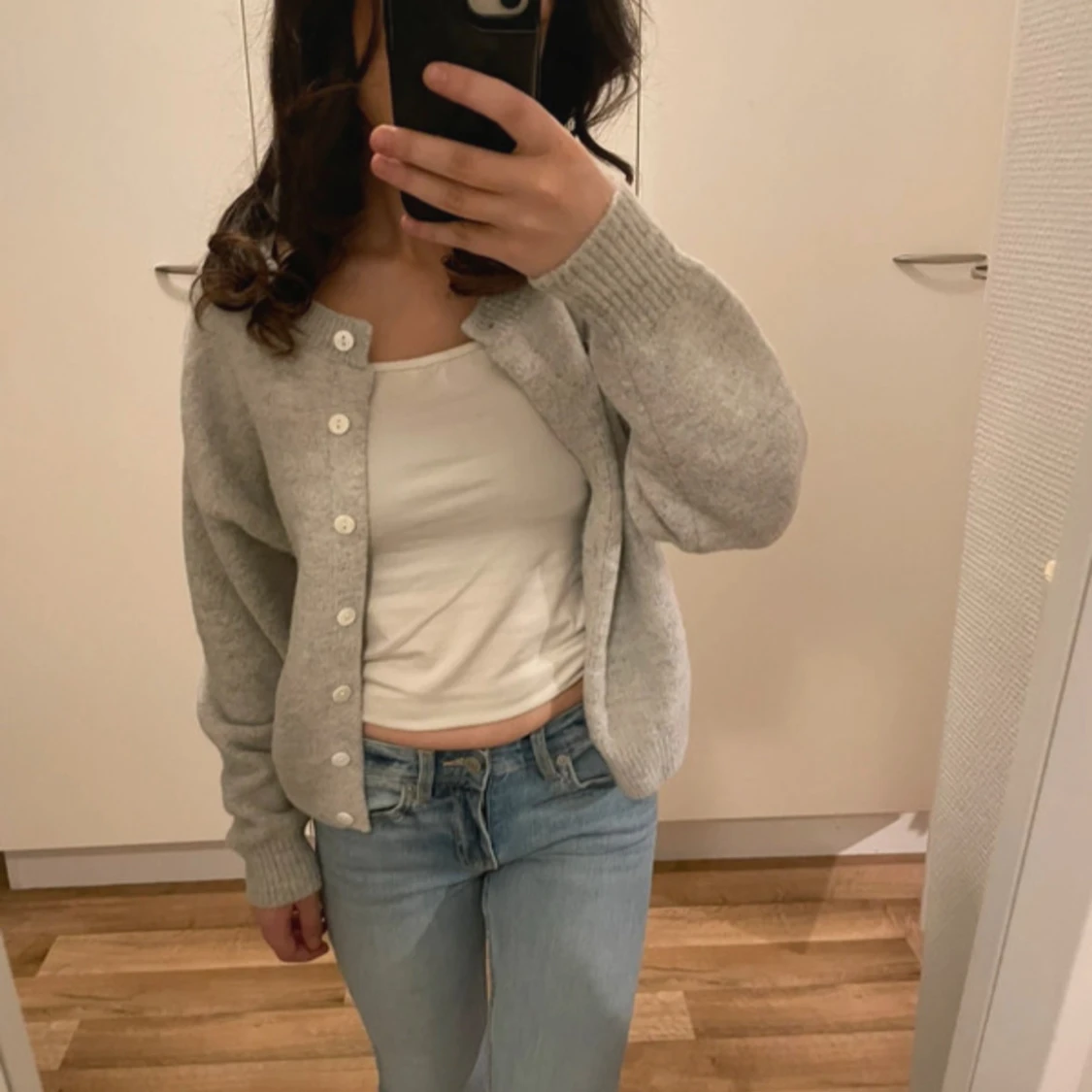 Grå stickad kofta - 1