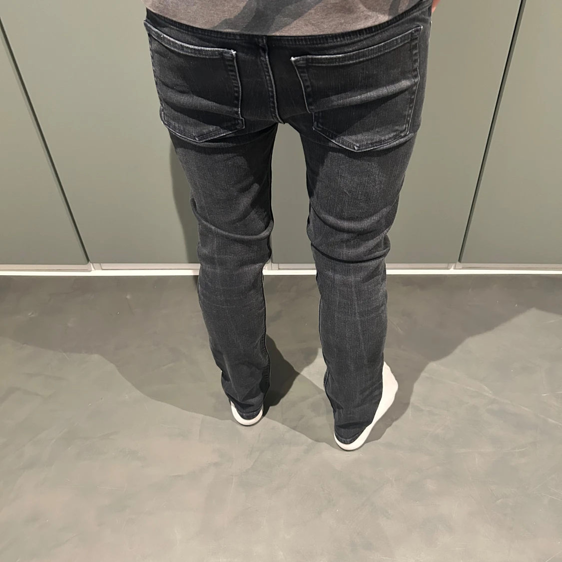 Svarta jeans från J.Lindeberg - 2