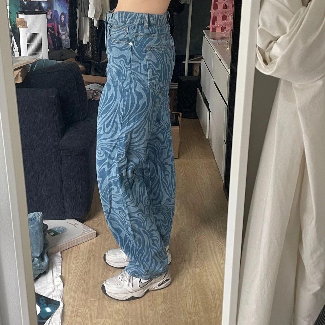Blå swirlmönstrade baggy jeans, H&M Divided - 1