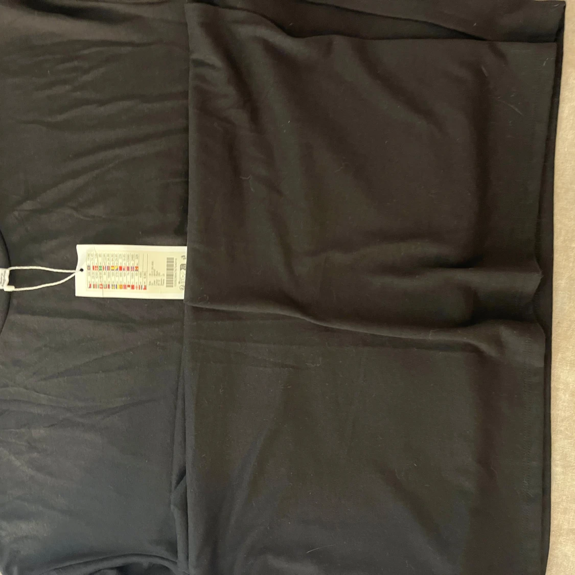 Svart t-shirtklänning i bomull - 2