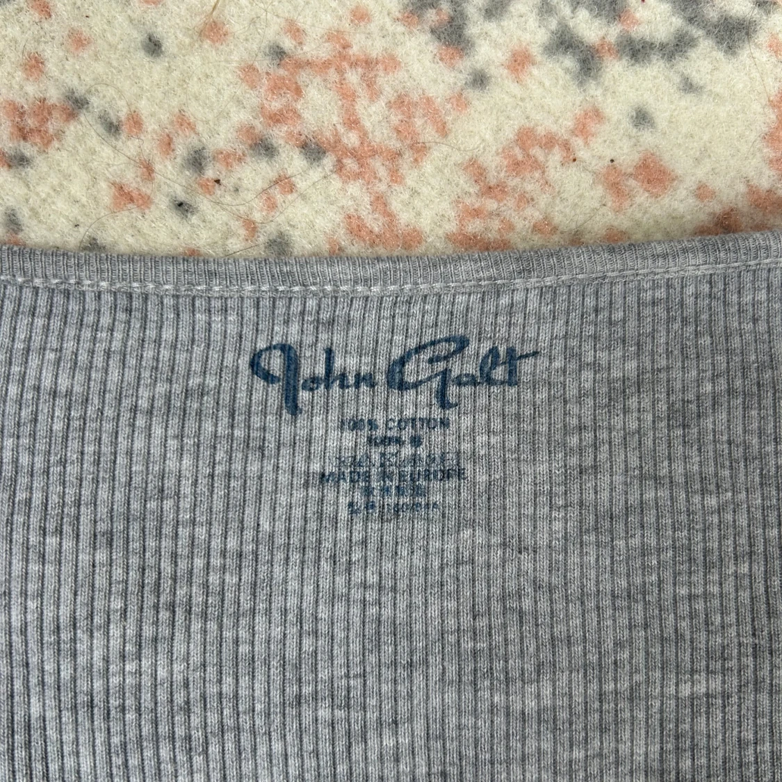 grå långärmad topp - 2